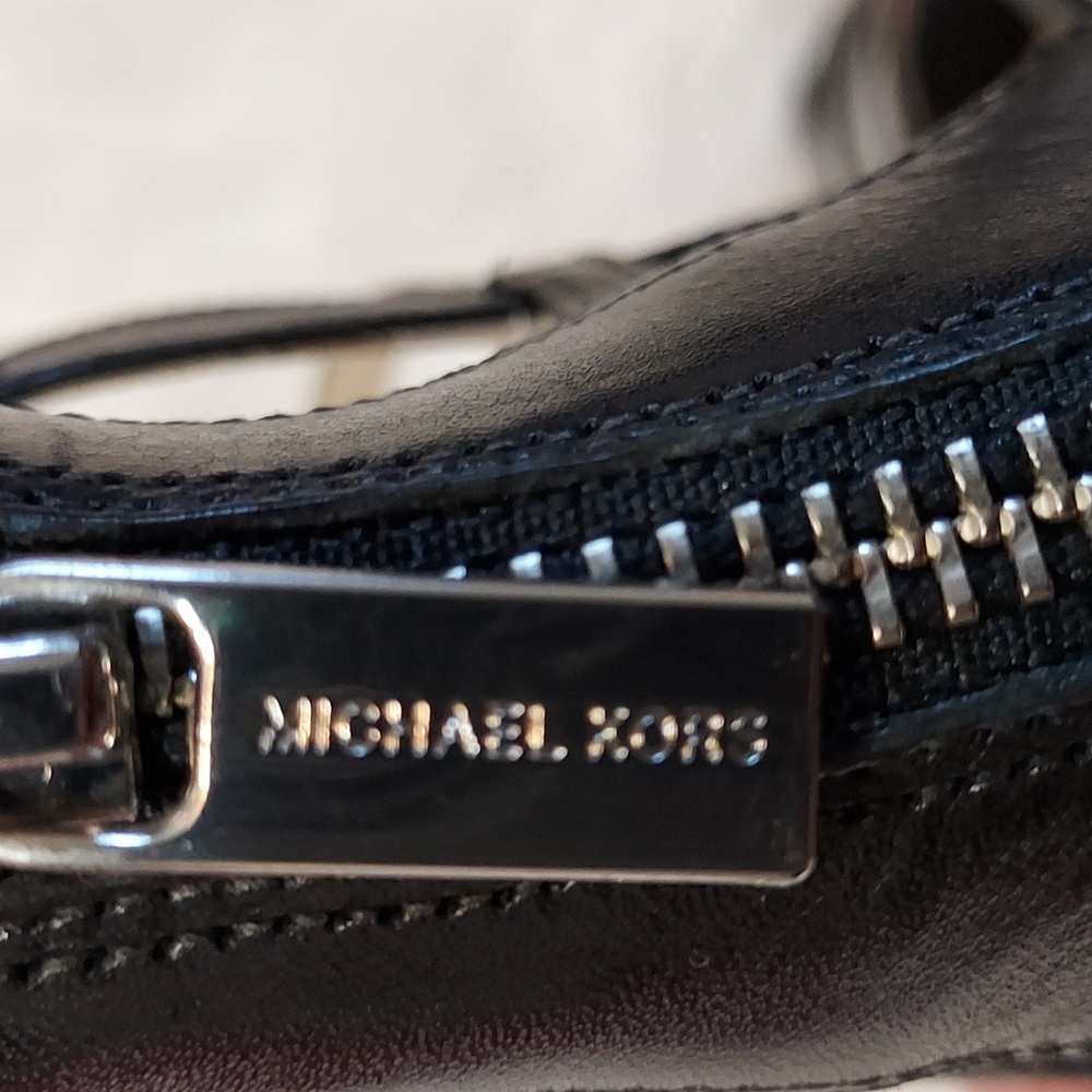 Michael Kors Euc - image 8